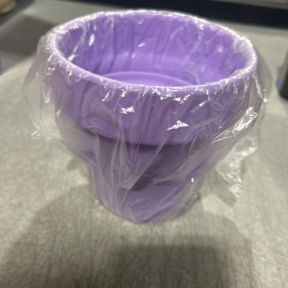 Planter Pot With Drainage Hole, Grandma Gifts from Grandchildren - Picture 2 of 2